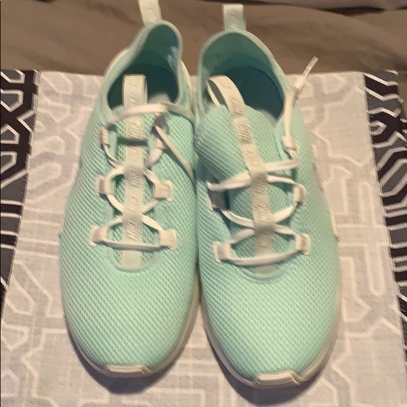Nike Shoes - Nike Nike Shoes - Nike